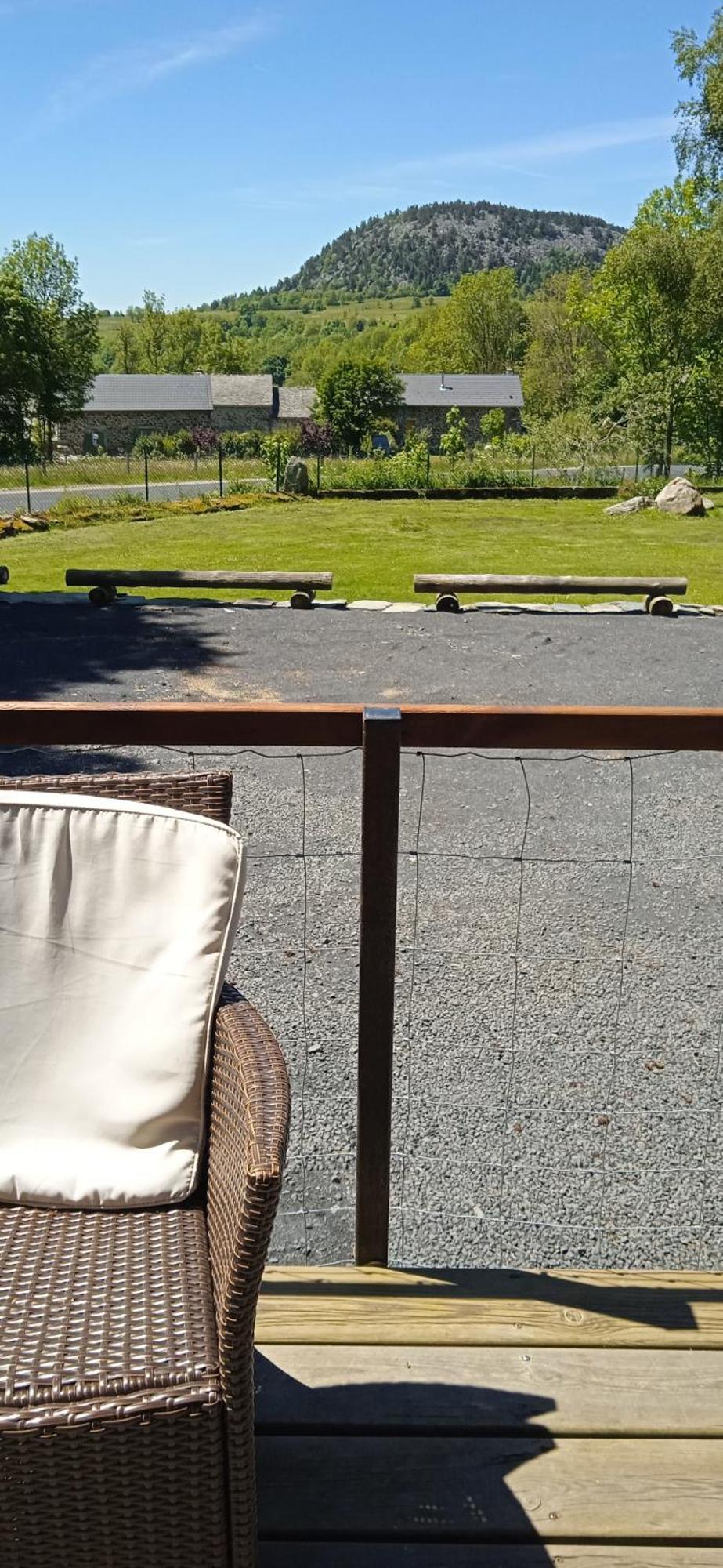Coccinelle Domaine De La Mamounette Camping Champclause